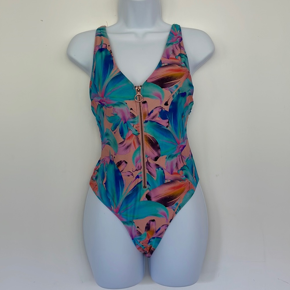 one piece swim